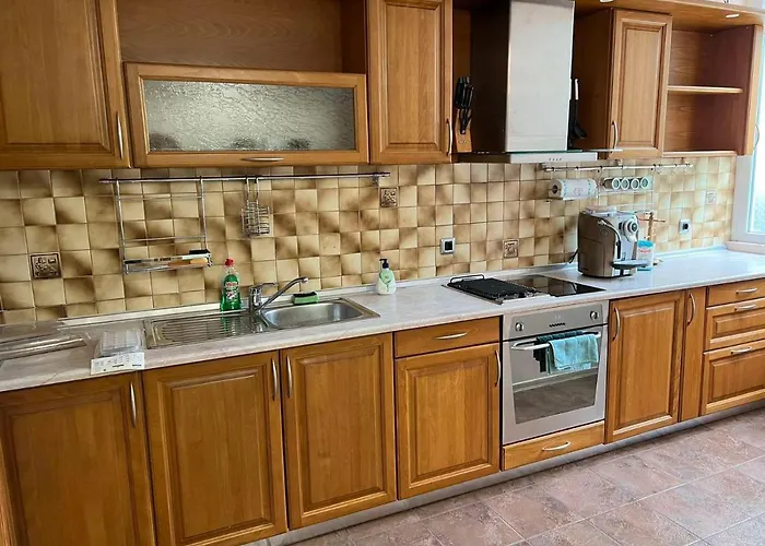 за гости трапезица мак Veliko Tarnovo